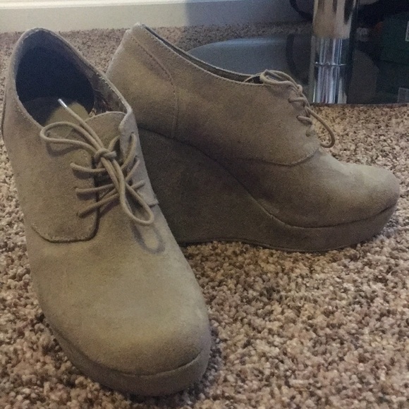 report shoes booties
